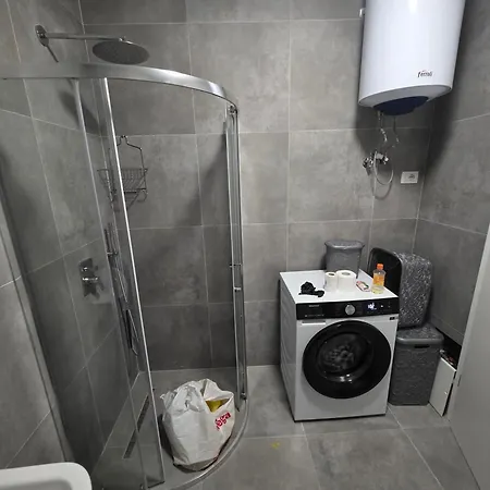 Appartement B Golem (Tirana)